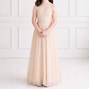 Junior Bridesmaid Dresses for Sale up to 90% Off: Poshmark Junior Bridesmaid Dresses for Sale up to 90% Off: Poshmark